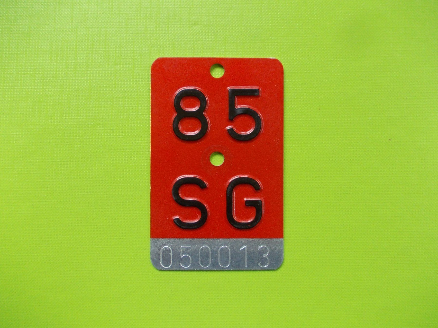Insegne: Velonummer / Fahrradnummer SG 85 – Usato da Gsteigwiler venduto da HORMIGA21