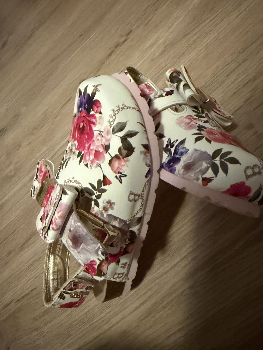 Ted Baker Scarpe per ragazze: Schuhe BAKER Blumenmuster Grösse 25.5 – Nuovo e nell'imballaggio originale da Reiden venduto da Gan-Dra