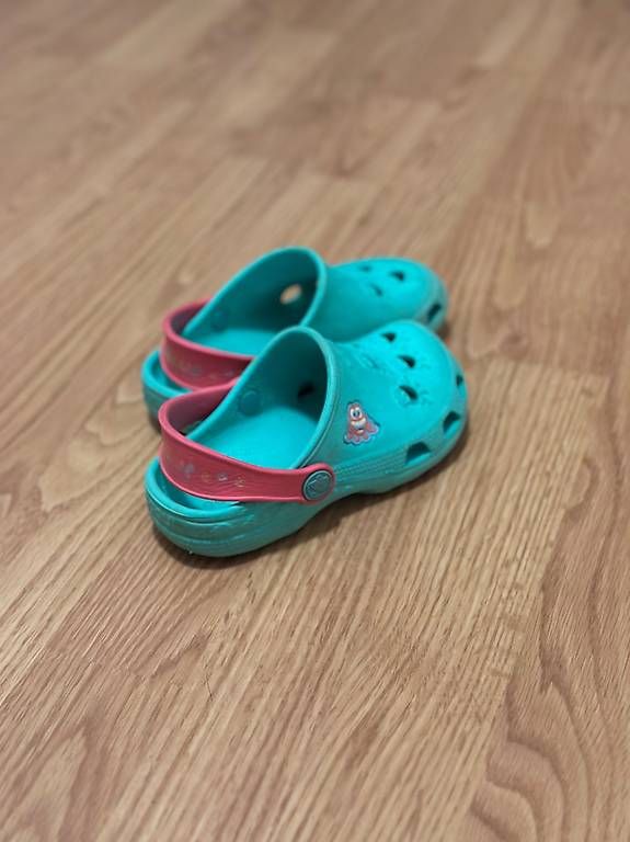 Chaussures garçon: Clogs Grösse 27/28 – D'occasion à Münsingen par Ziska001 1