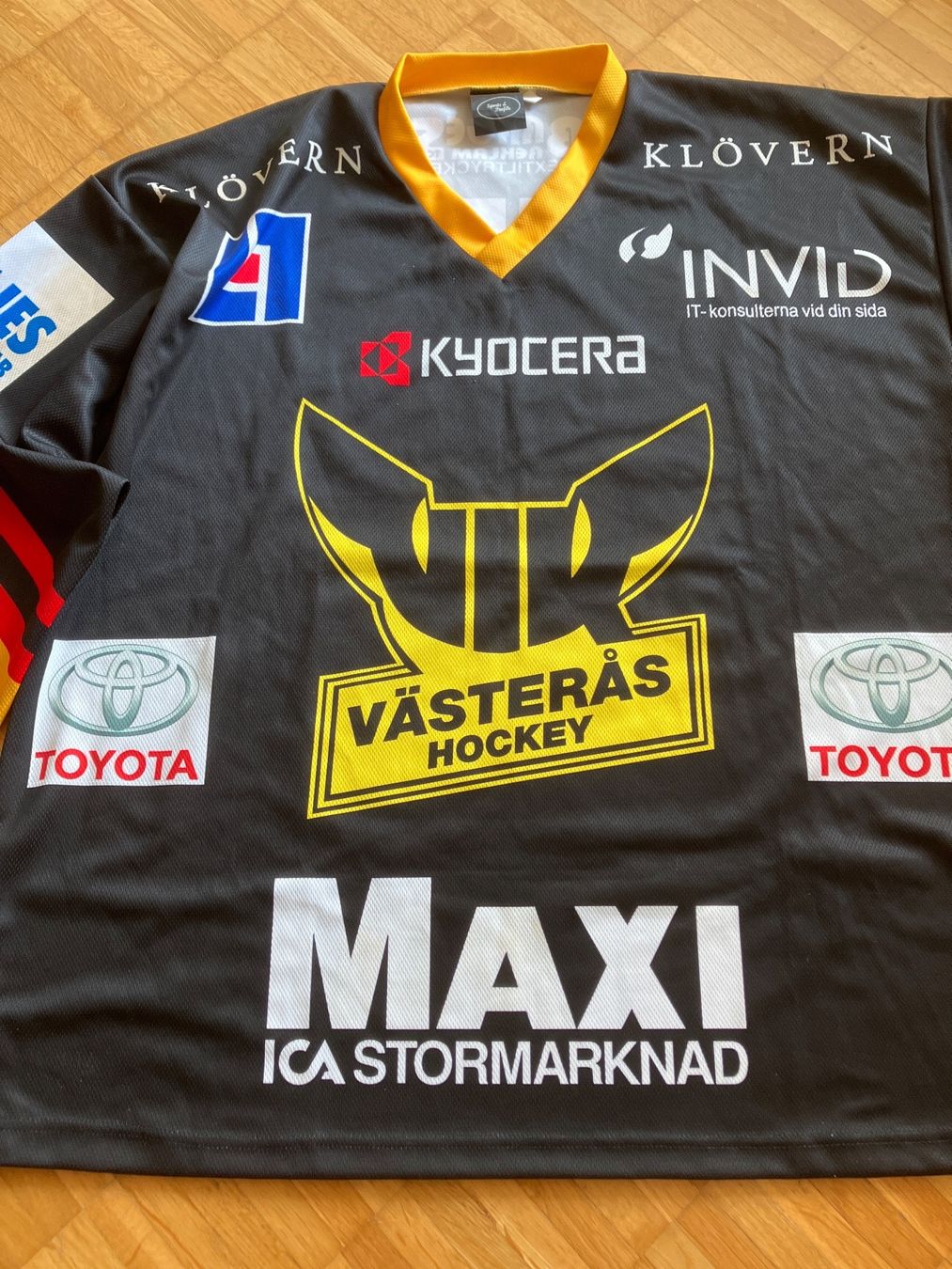 Canottiere & Pantaloni: Eishockey Trikot – Usato da Steffisburg venduto da muggenstutz31