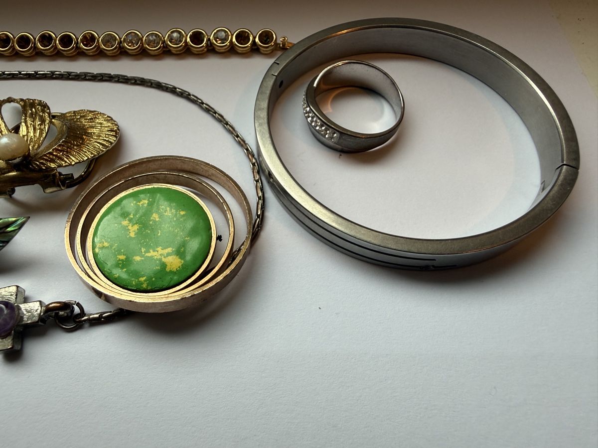 Sonstiger Schmuck: Vintage und Modeschmuck – Gebraucht aus Meggen von azmah 1