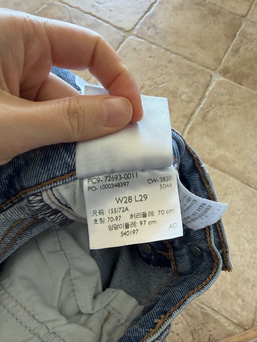 Levi's Jeans: Levi's Ribcage Straight - W28 L29 – Usato da Puidoux venduto da shi_rgk7 2