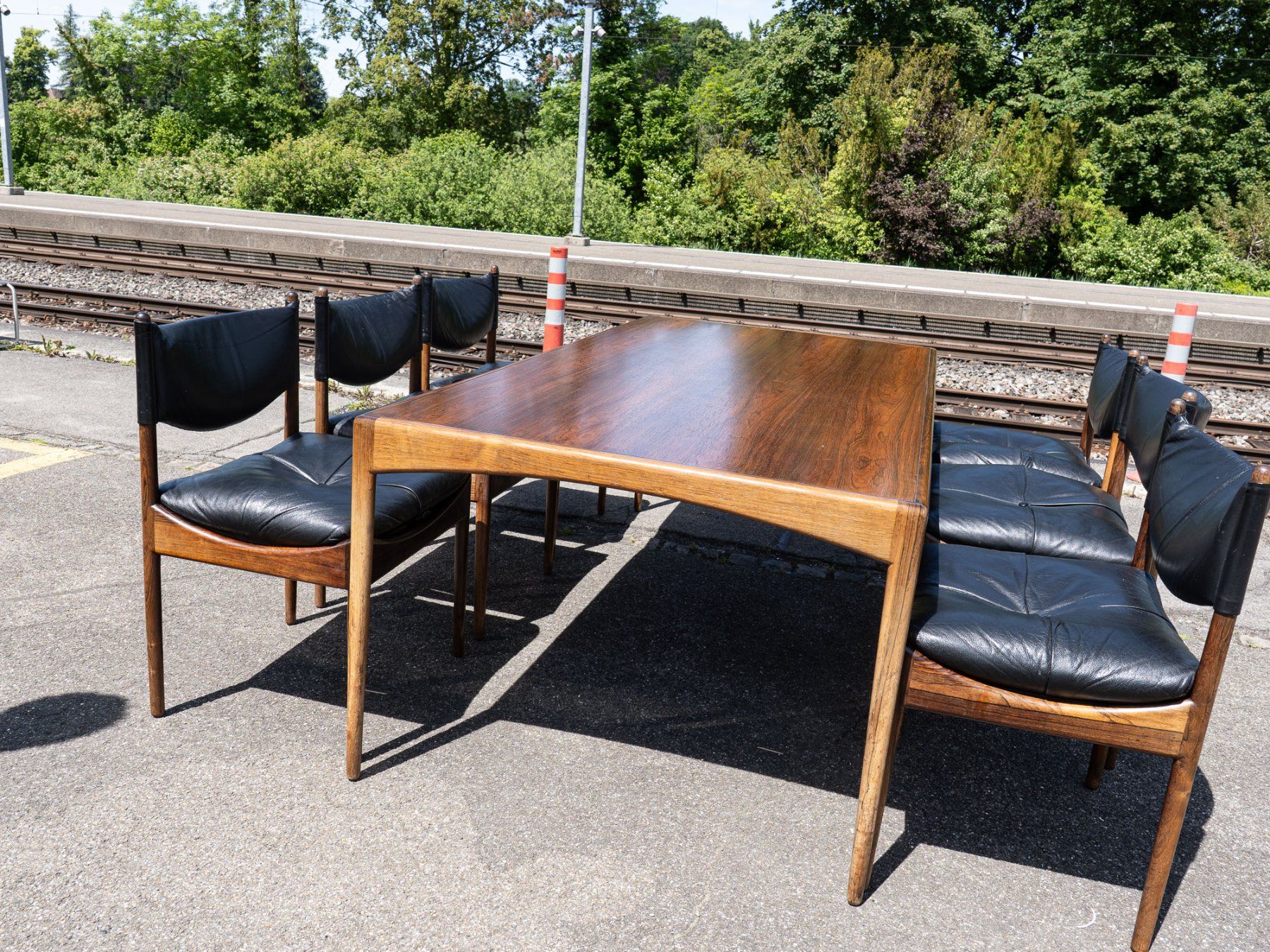 Set di tavolo e panche: 60er "Modus" Design -Set - 6 Stühle, Palisander - Ref 05/51 – Usato da Au ZH venduto da BrockiAu