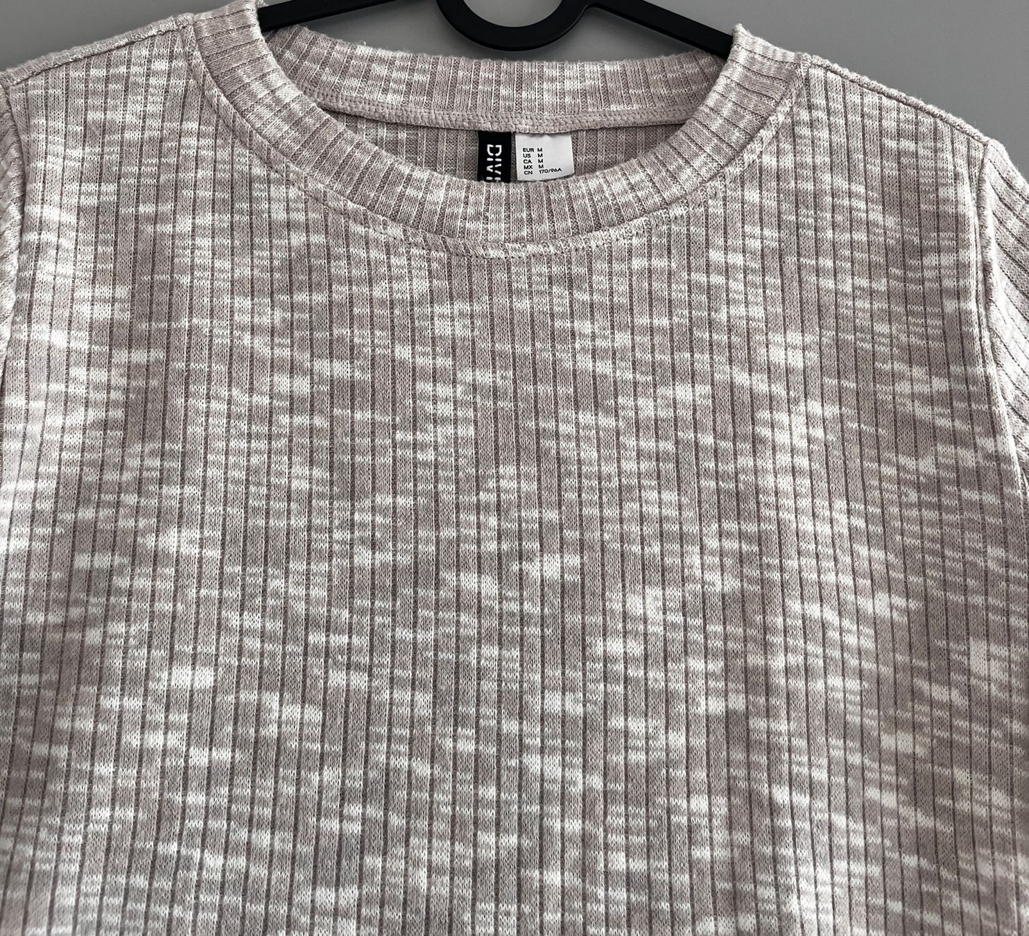 H&M T-shirt: T-shirt – Usato da Oberrieden venduto da sardi03 1