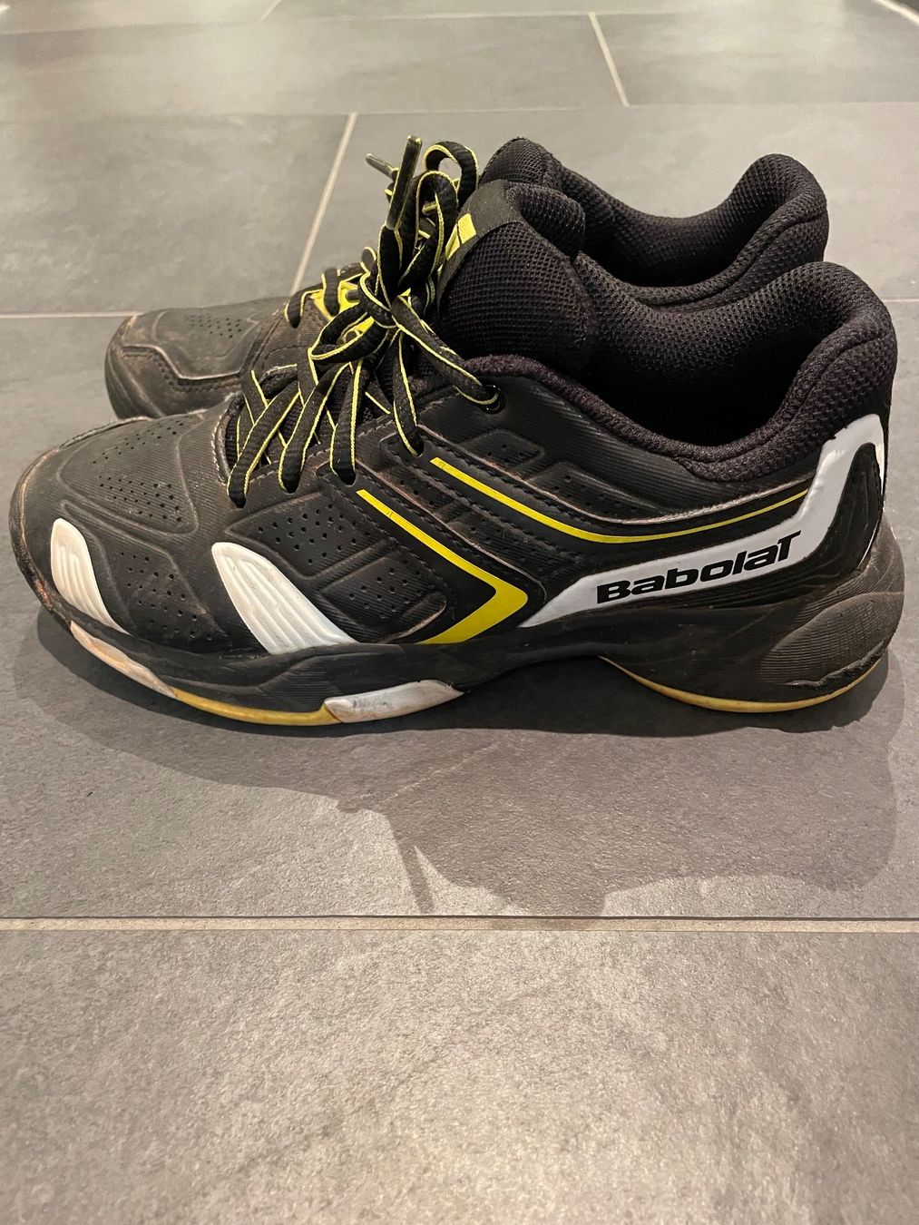 Babolat Scarpe per ragazzi: Tennisschuh Kinder – Usato da Balgach venduto da sei_s6d7 1