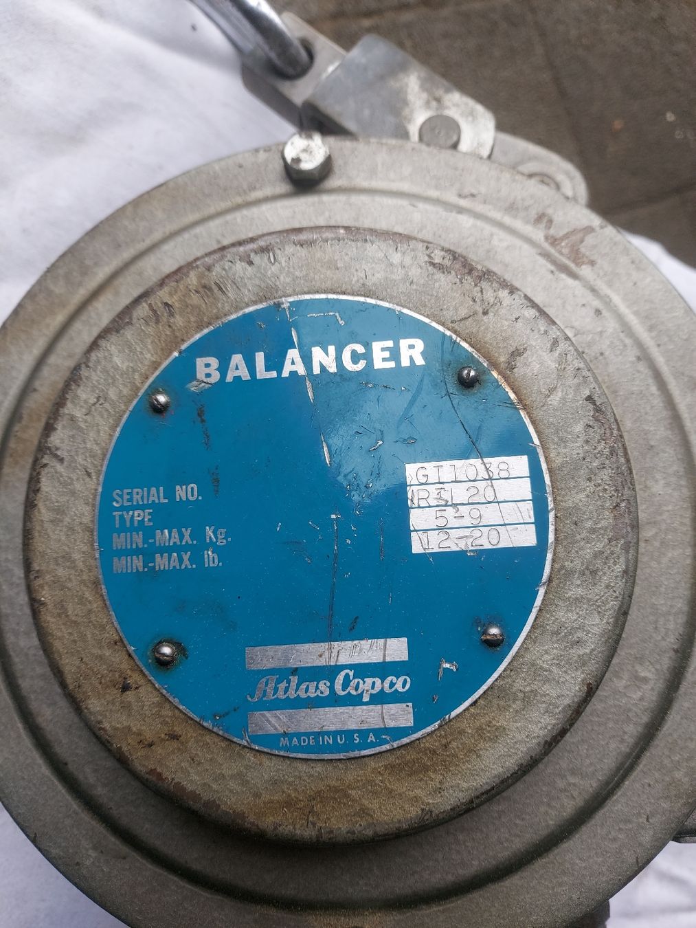 Atlas Copco Tutti gli attrezzi: Tool Balancer Atlas Copco – Usato da Trubschachen venduto da Toefflibueb91 1