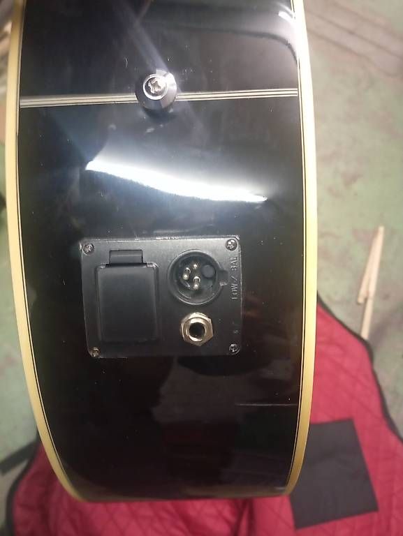 Strumenti musicali: Lefhander guitar richmond – Usato da Basel venduto da Petergunn 3