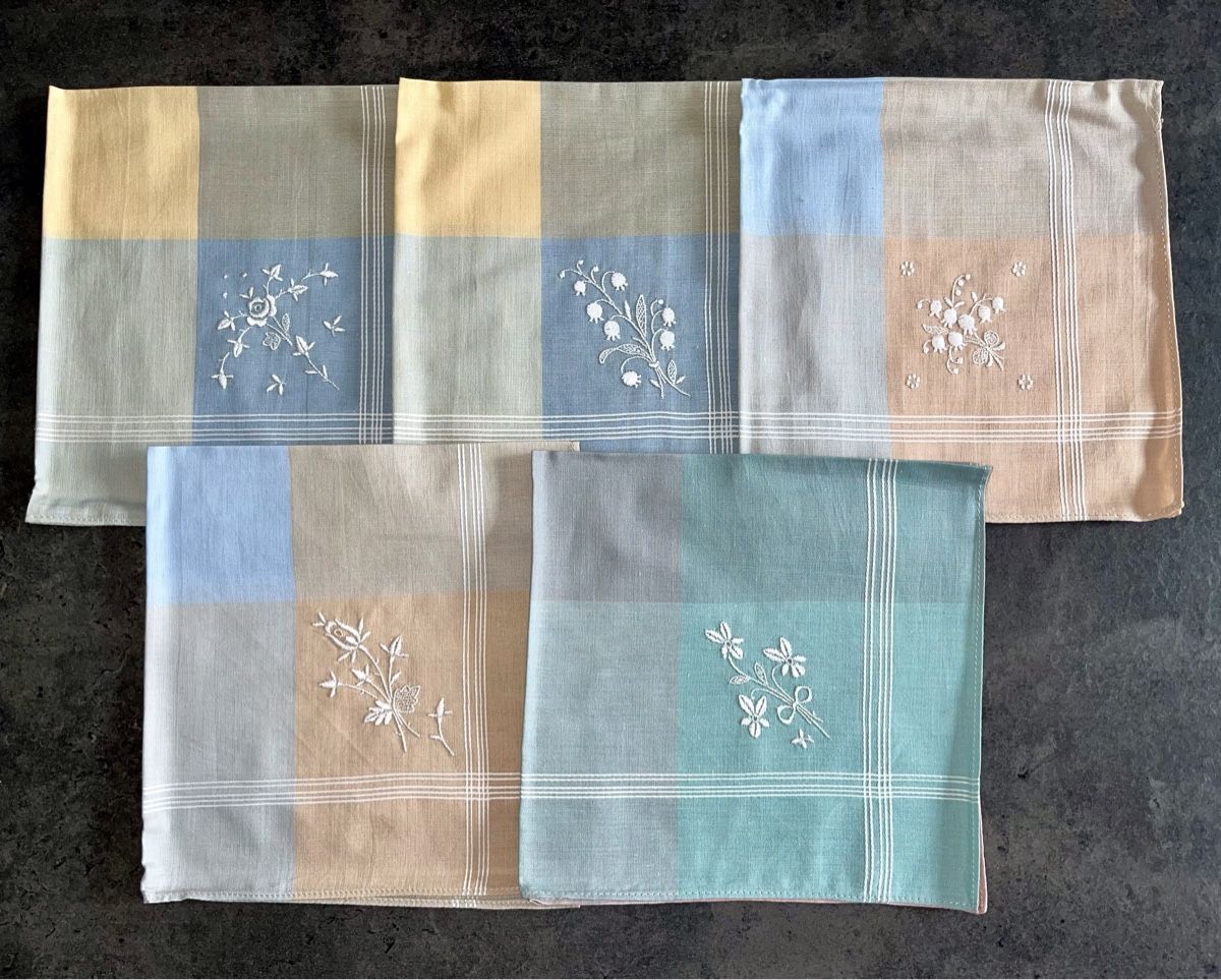 Sonstige Kleidung & Accessoires: Antikes St.Galler Taschentuch-Set 5 Stück – Neu und originalverpackt aus Zürich von Juancarlos1 4