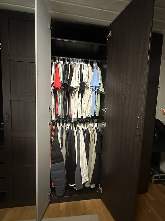 Schränke: Pax Kleiderschrank – Gebraucht aus Lyss von tfe_f6sc 3