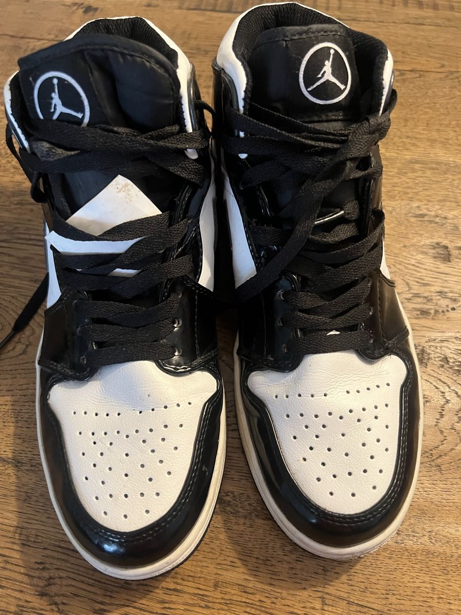 Jordan Herrenschuhe: Air Jordan 1  Retro high balck/white – Neu (gemäss Beschreibung) aus Horgen von Baroseda