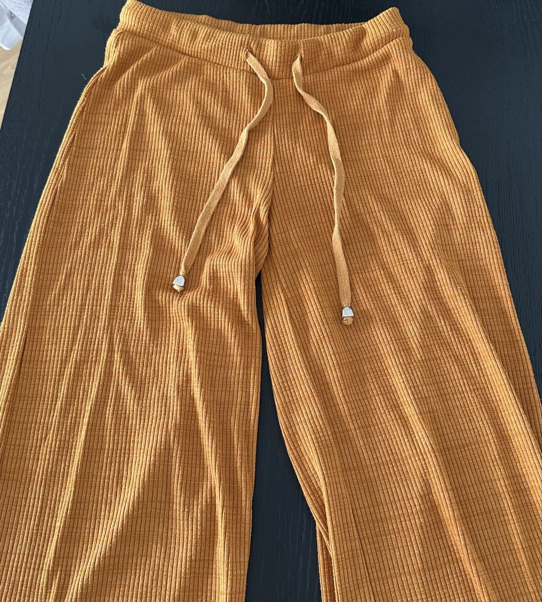 Zara Pantaloni: Zara Wide Leg Pants – Usato da Zürich venduto da juz_2t2j 1
