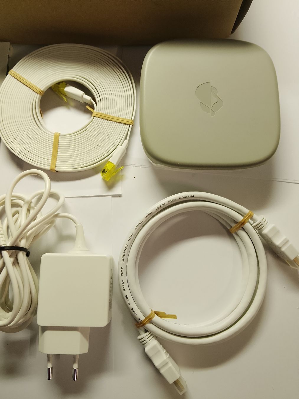 Swisscom Sistemi audio & multimediali: Neue Swisscom TV Box 5 alles dabei – Nuovo (secondo la descrizione) da Biel/Bienne venduto da Vintage-timearts 4