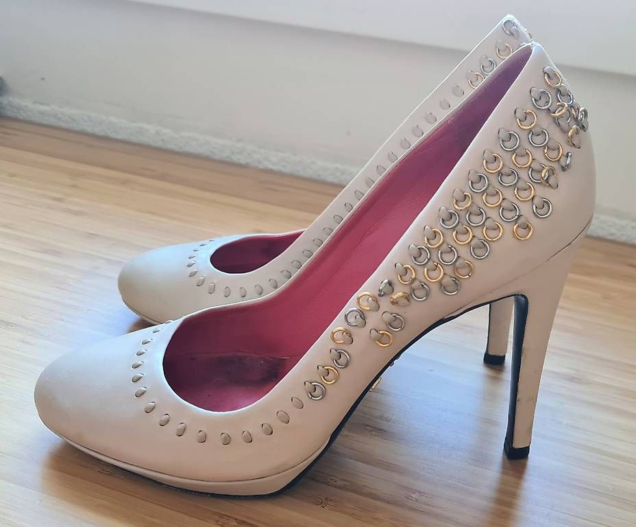 Damenschuhe: Leder Pumps/High Heels, Grösse 38 – Gebraucht aus Stallikon von nor_9fxw