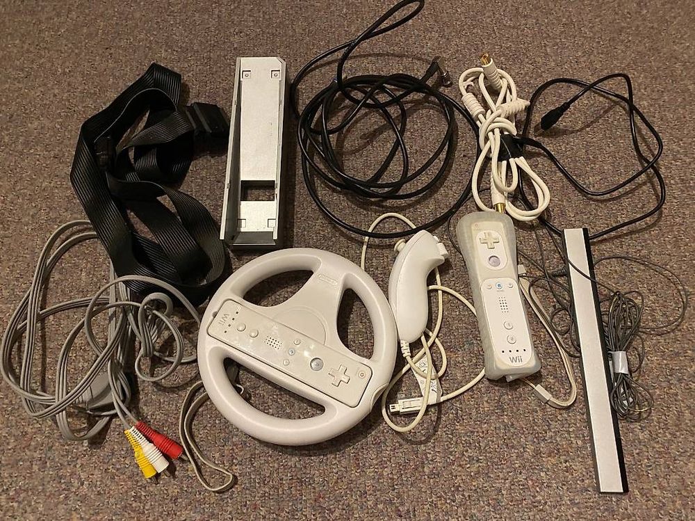 Wii Konsole Weiss mit vielem Zubehör 4