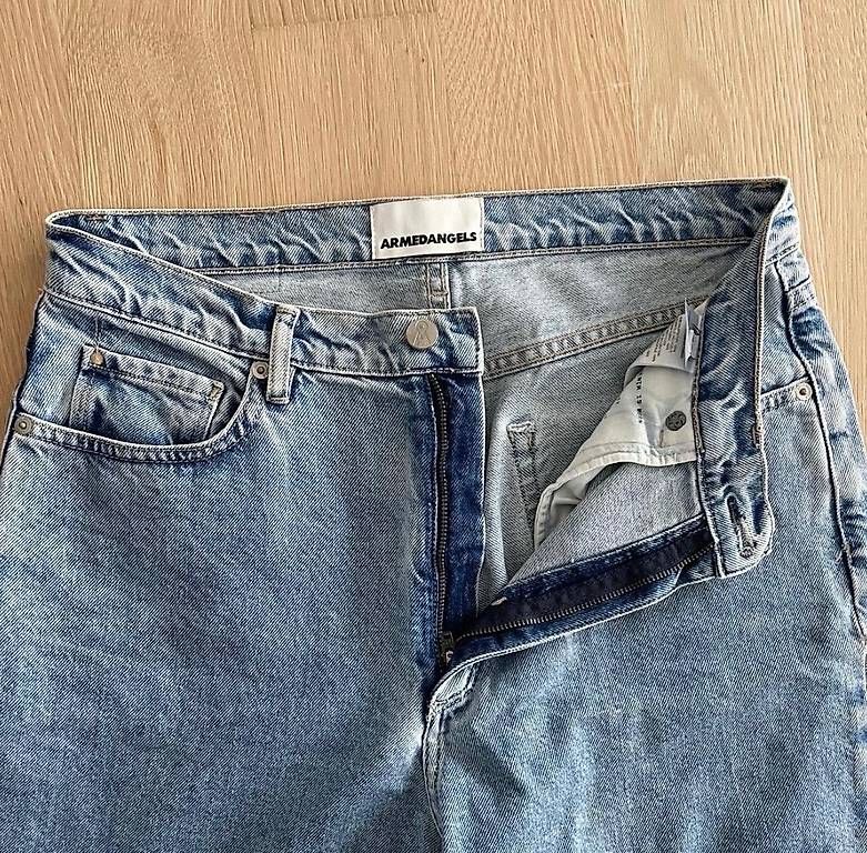 Armedangels Jeans: Mom-Jeans, Gr. 30/34 – Usato da St. Gallen venduto da joa_ls9v 2