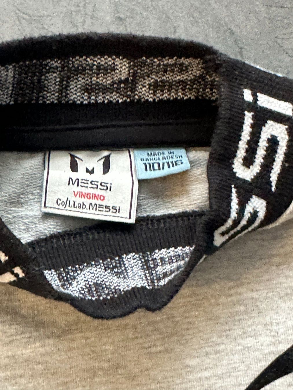 Vingino Maglioni & Felpe: Vingino-Messi Sweatshirt Gr 110-116 – Usato da Schaanwald venduto da JasmineH03 1
