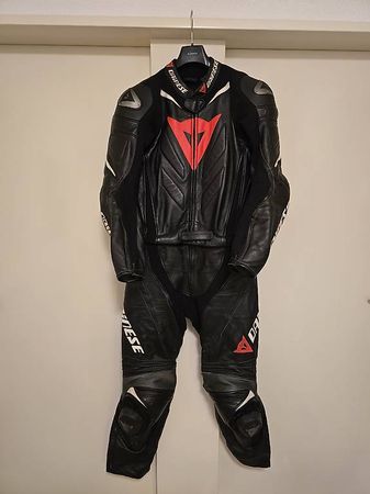 Dainese Lederkombi Zweiteiler ? Grösse 110 ? Top Zustand