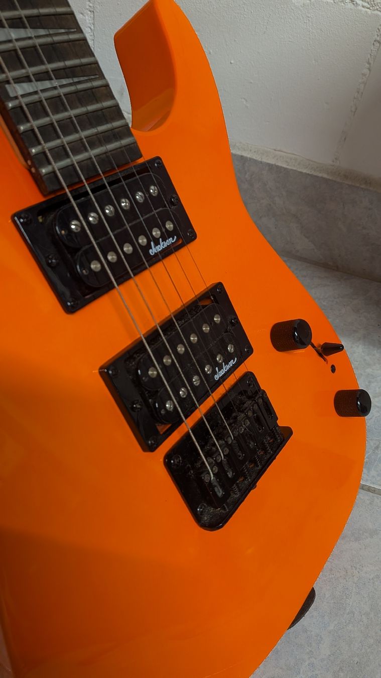 Jackson Strumenti musicali: Jackson JS1X E-Gitarre (mit Zubehör) – Usato da Remetschwil venduto da oli_dn7w 2
