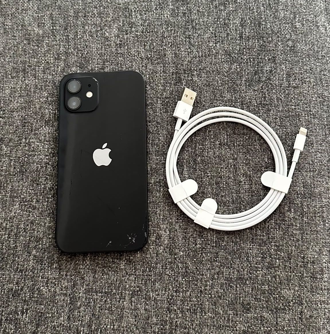 Apple Portables: iPhone 12 – D'occasion à Hinteregg par DABA03 1