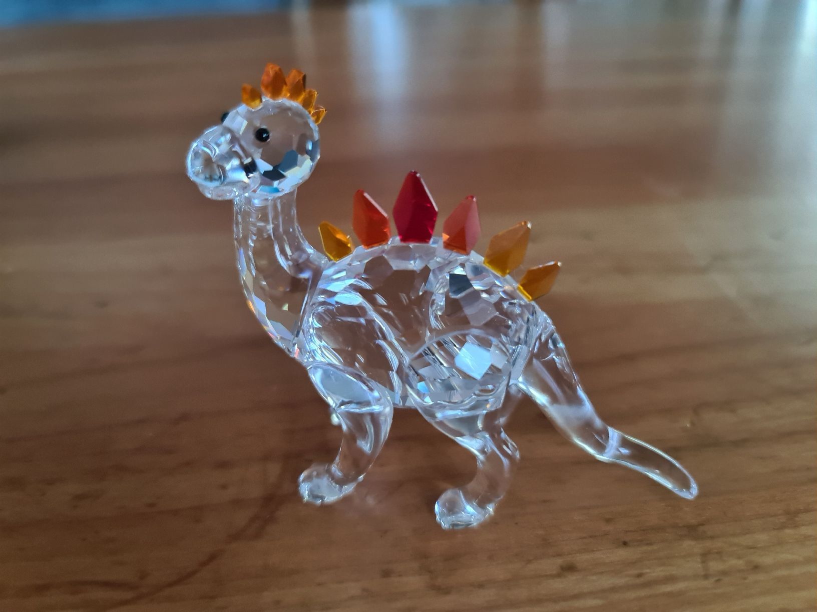 Swarovski Statuette: Swarovski Figur Dinosaurier Originalverpackt  – Usato da henau venduto da Rockj