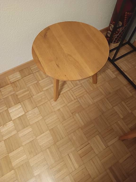 Tische: Beistelltisch, top Zustand – Gebraucht aus Olten von Slaven_Todorovic 2