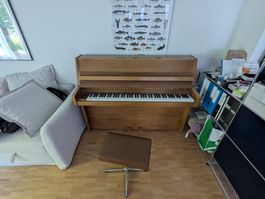 Klavier zu verkaufen – inkl. Hocker