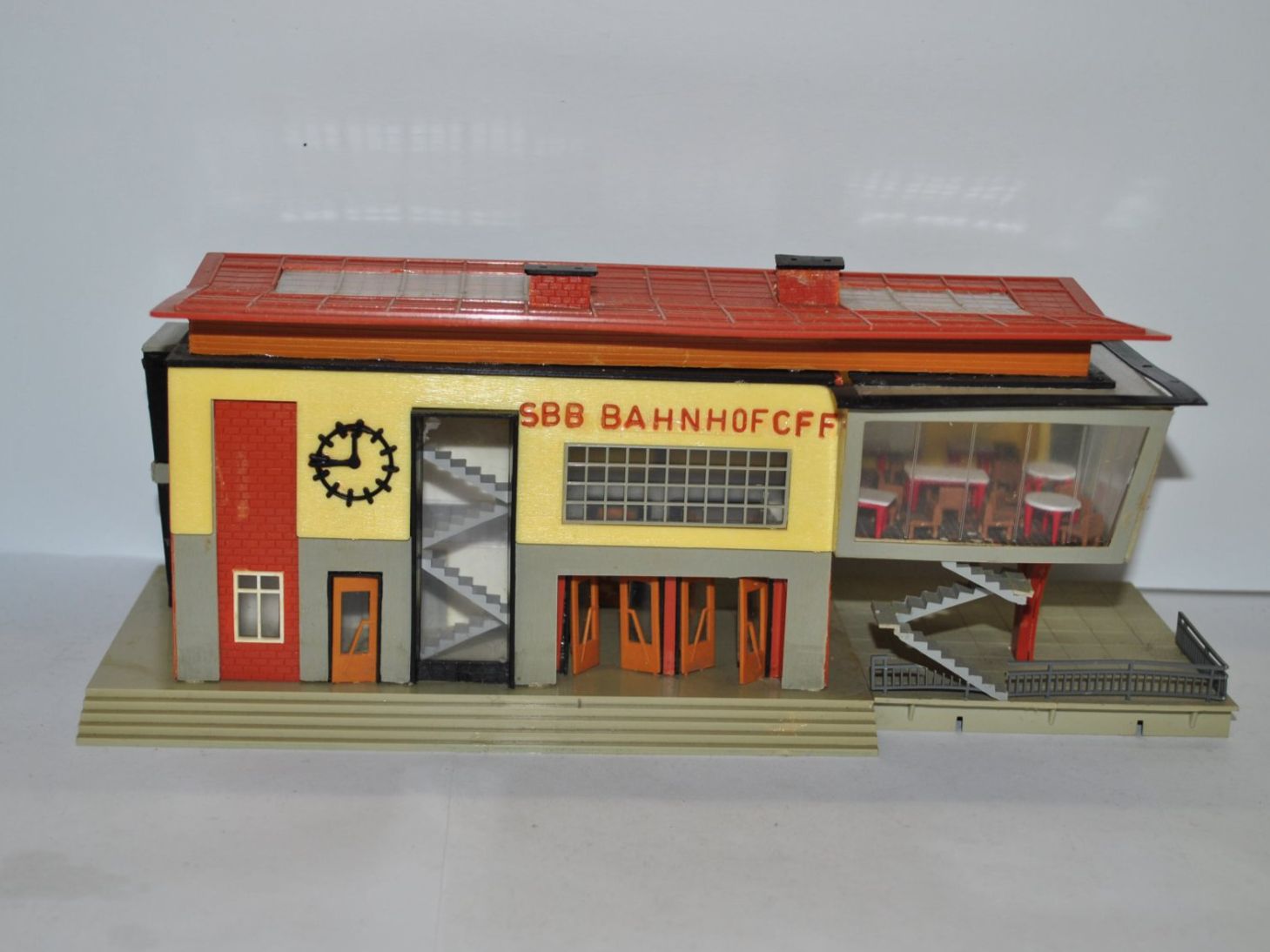 Faller Modellini di ferrovie: Faller Bahnhofgebäude (PDB025) – Usato da Aarwangen venduto da Bahnsupport 2