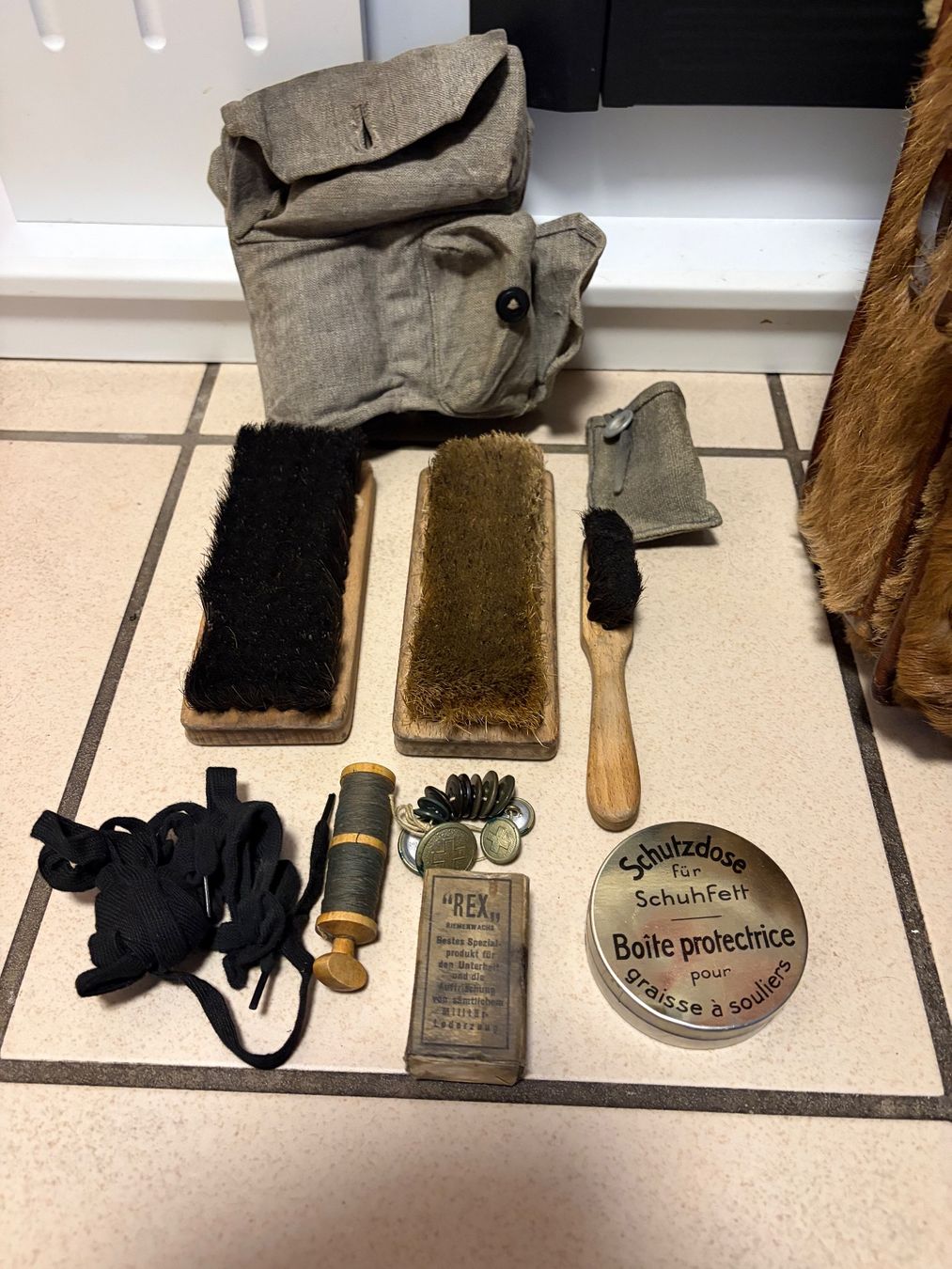 Zaini: Original Schweizer Militär  Rucksack mit Zubehör – Usato da Zäziwil venduto da Emlea 6