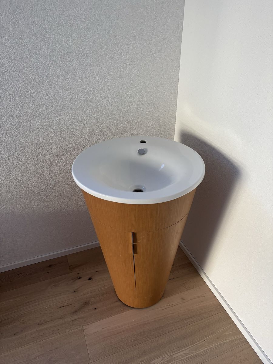 Duravit Badezimmermöbel: Duravit - Starck Waschtisch  – Gebraucht aus Péry von jaybird_2019 1