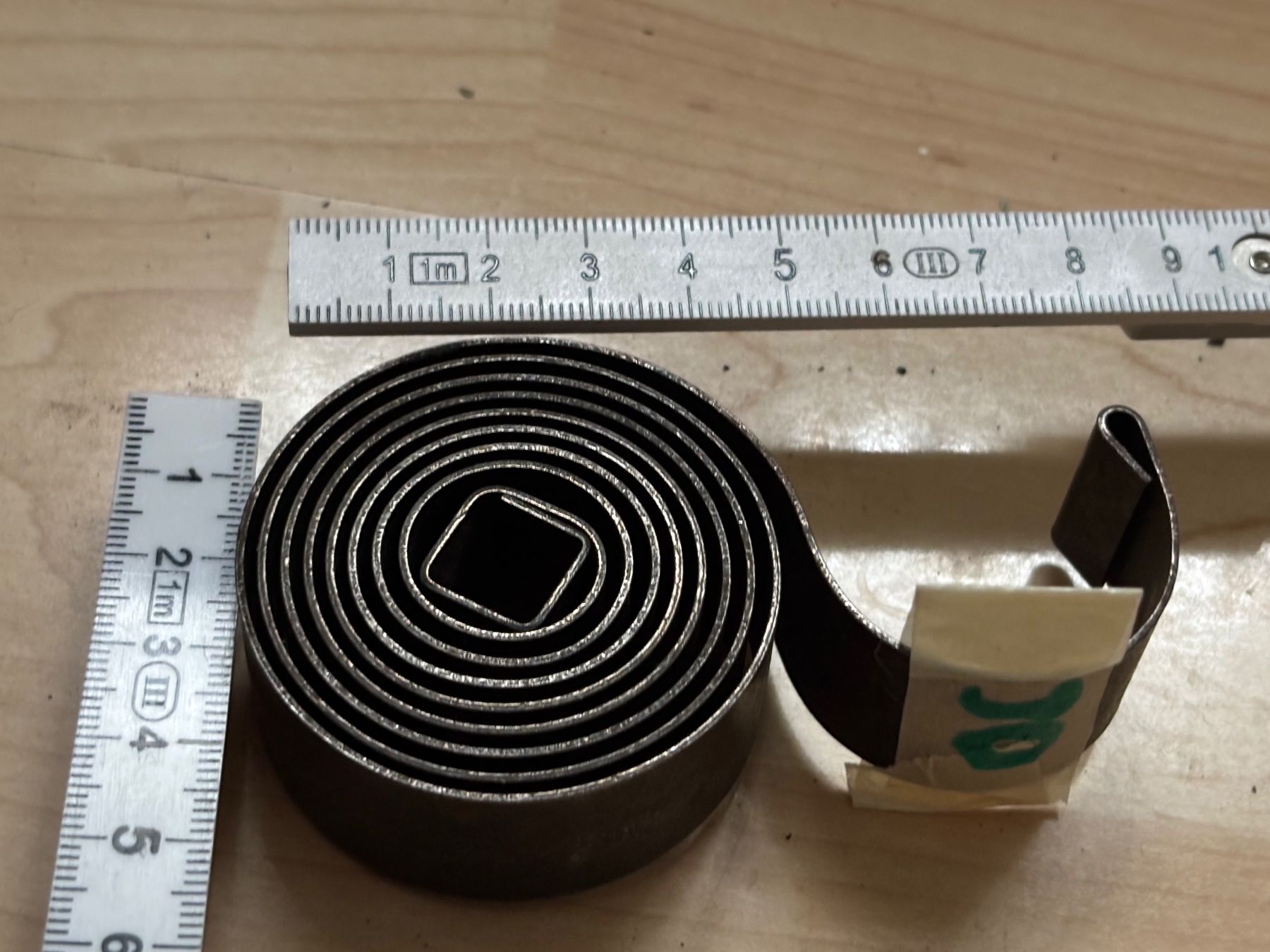 Campanacci mucche: Feder zu einer Türglocke – Usato da Niederurnen venduto da Guste