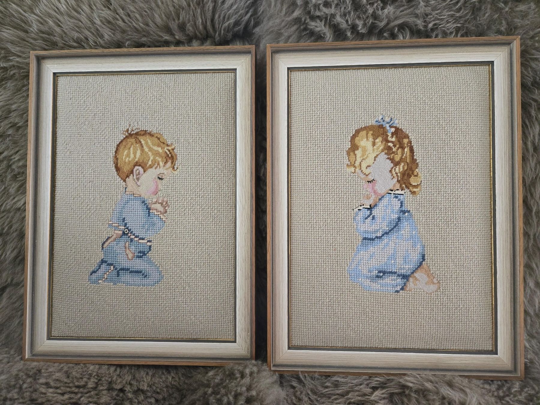 Foto & Immagini: 2x Stickbilder Kinder beten, gerahmt – Usato da Rheinsulz venduto da Dred