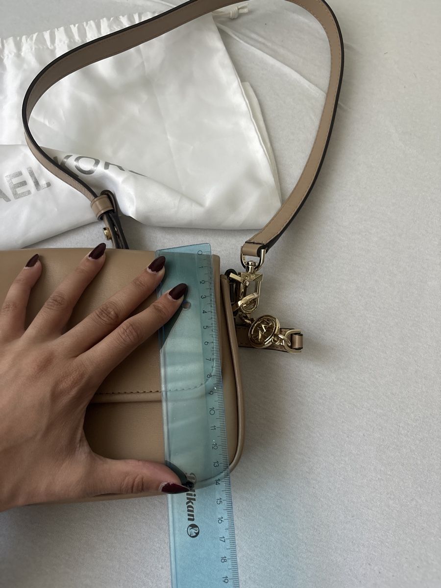 Michael Kors Borse da donna: Michael Kors Tasche, Beige  – Nuovo (secondo la descrizione) da Zürich venduto da del_gdm2 5