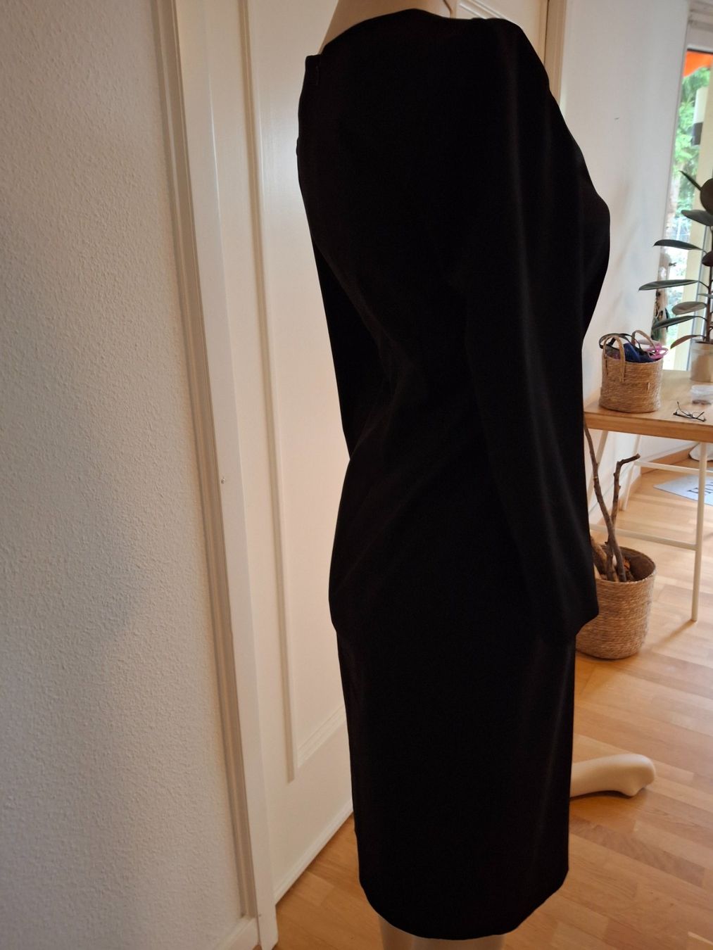 Hallhuber Kleider: Etuikleid von Hallhuber XS – Gebraucht aus Zürich von gab_7jvq 3
