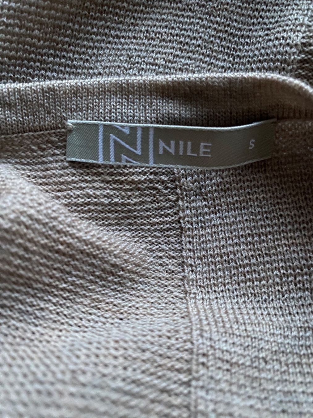 Nile Pulls & Sweat-shirts: NILE leichter Pullover aus Wolle Gr. Small – Neuf (Voir description) à Jona par vanessasupermarket20 5
