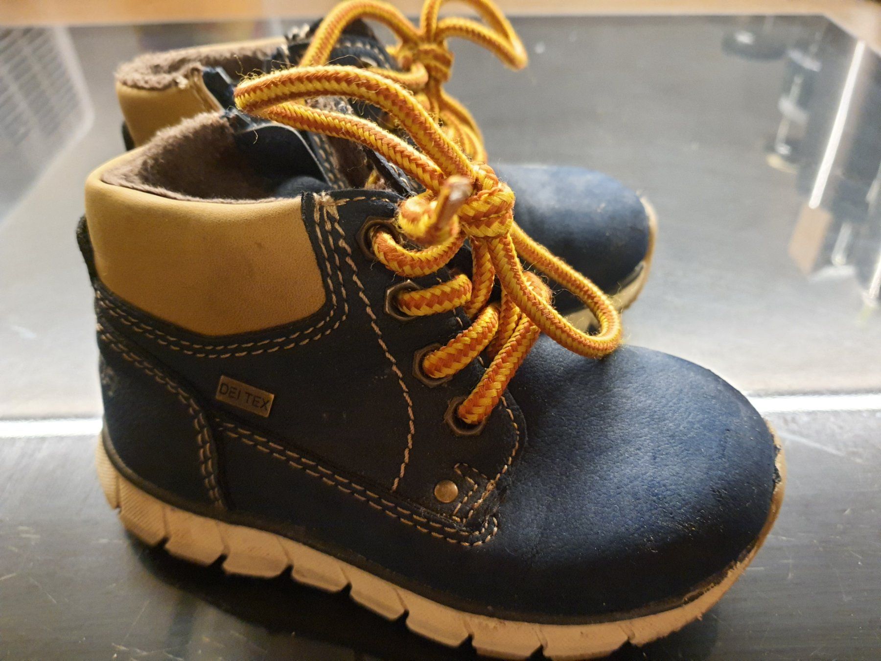 Scarpe per ragazzi: chaussures d'hiver taille 23 – Usato da Montmollin venduto da islachat 1