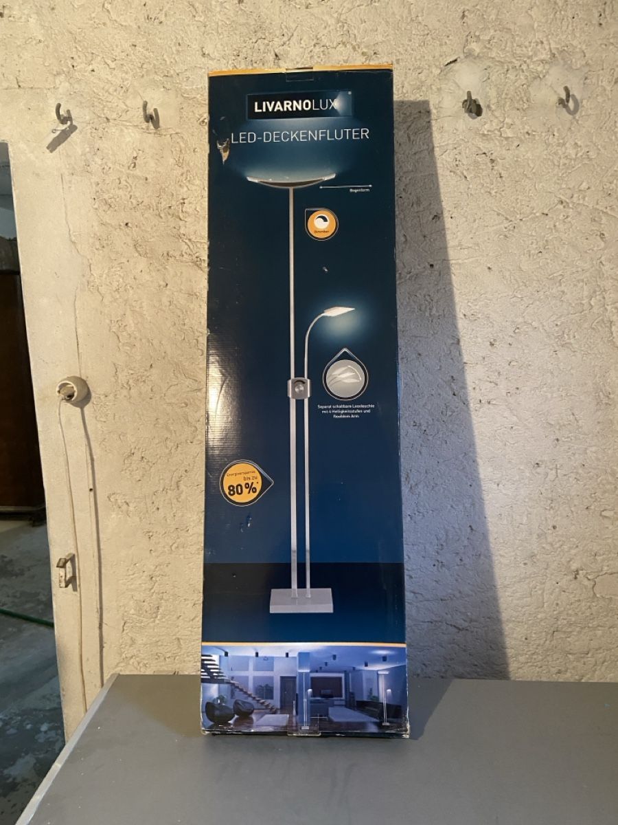Lustres & lampes de plafonds: LED-Deckenfluter – Neuf avec emballage d'origine à Wolfwil par Pjw0