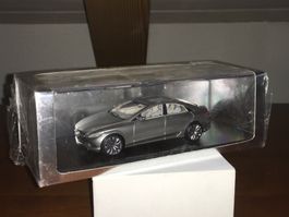 Mercedes Benz F800 Concept 2010 1/43 Spark, no Minichamps