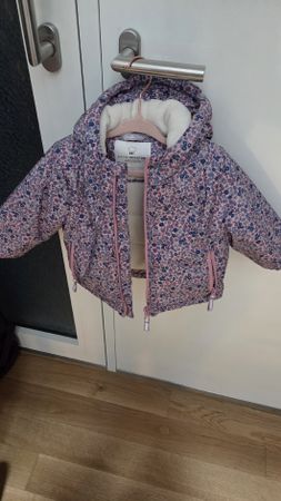 Winterjacke Migros geblümt Grösse 74/80 wasserabweisend