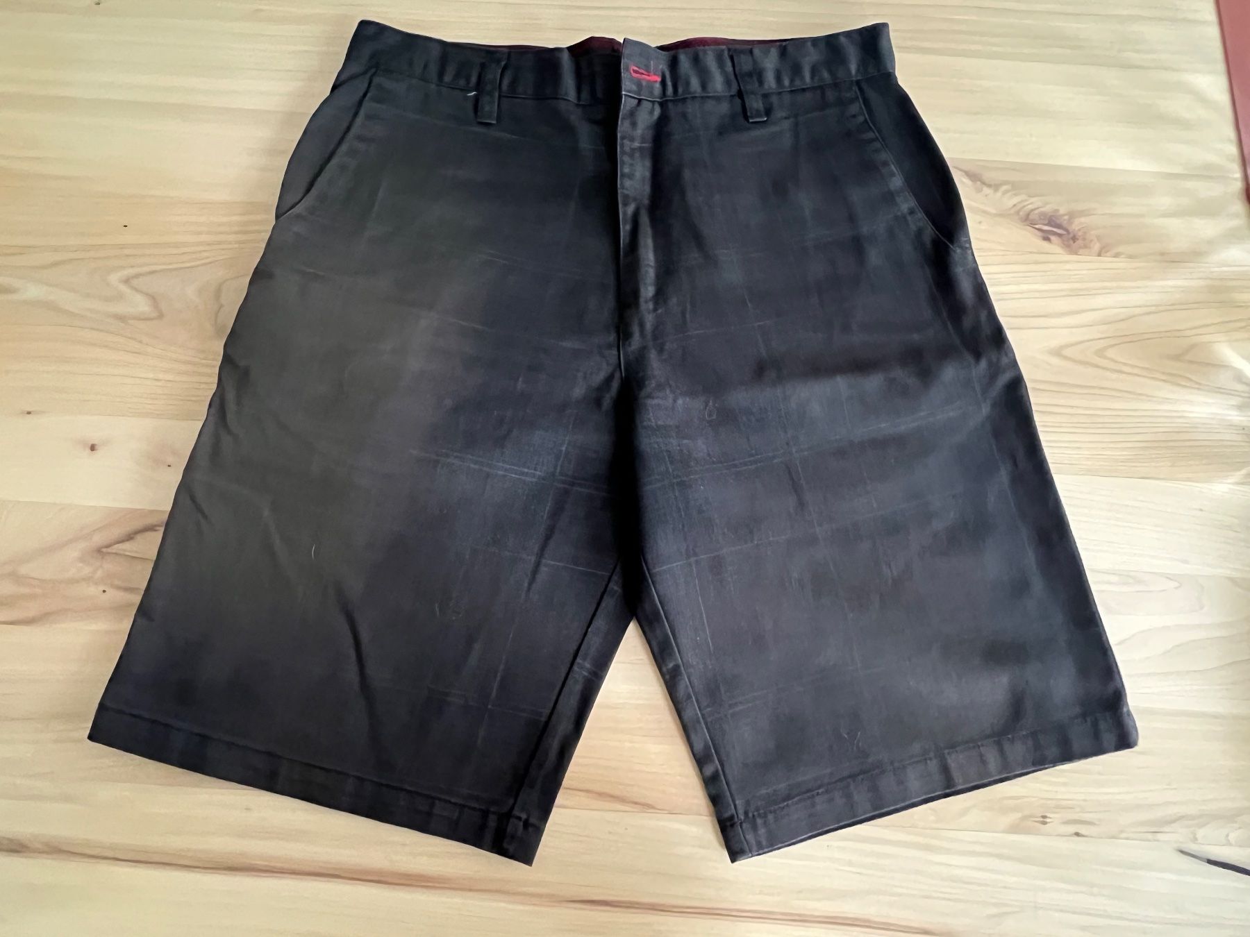Pantaloni: Shorts Burnside Gr.32 – Usato da Oberglatt ZH venduto da dauerbrenner 7