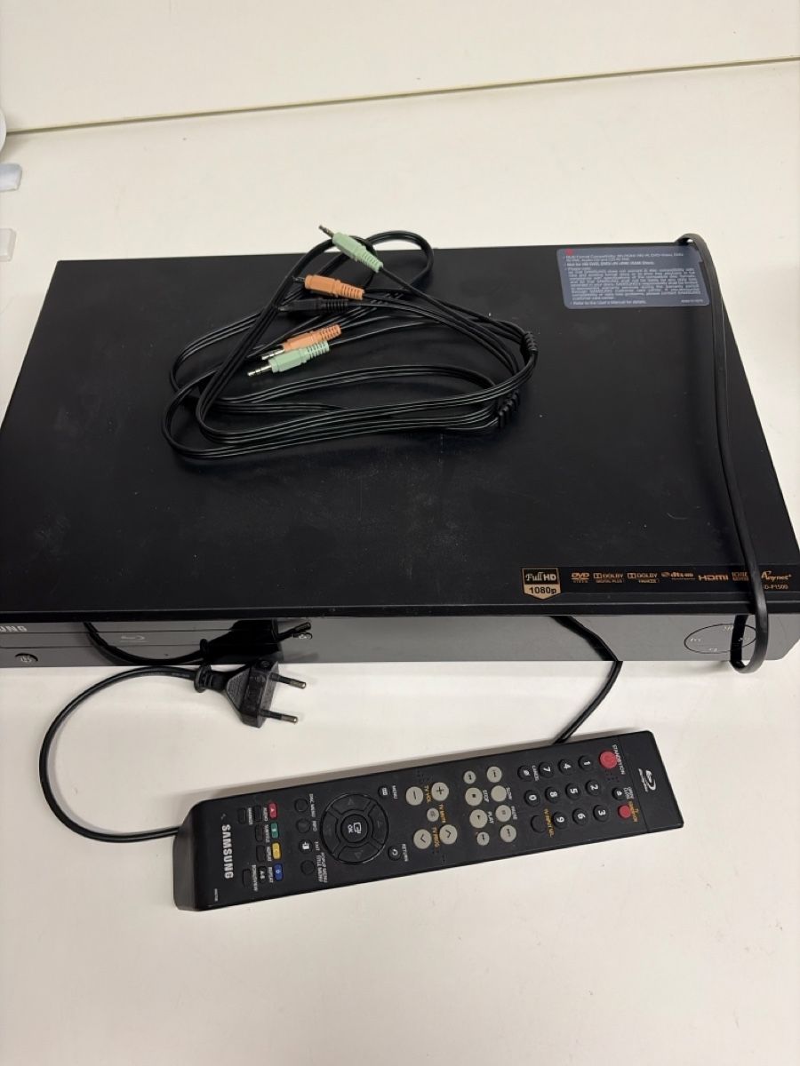 Samsung Lettore multimediale & Streamer: G 811 ) Samsung Blu-ray- / DVD- Player – Usato da Diepoldsau venduto da Ganthammer