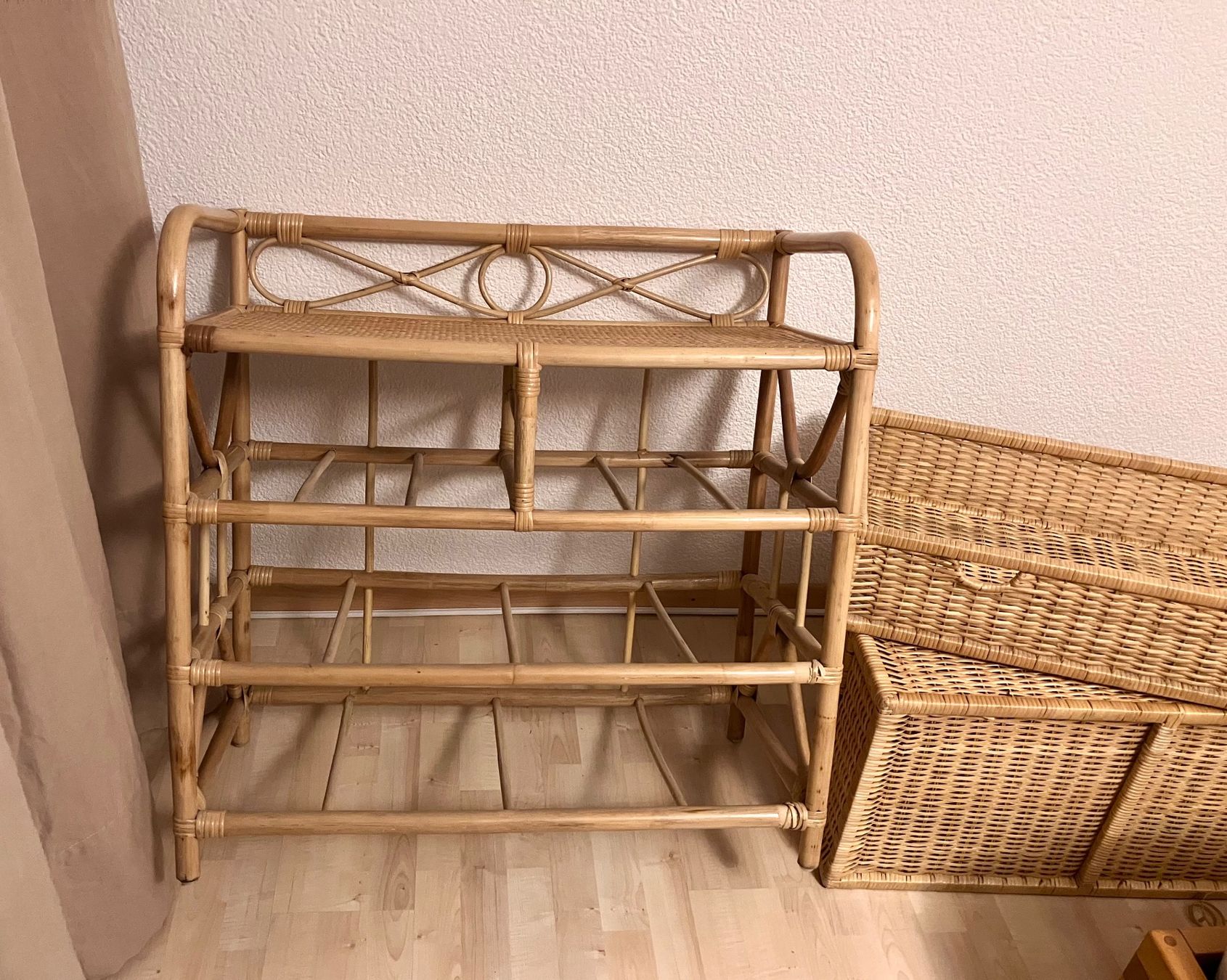 Cassettiere: Rattan Kommode mit Schubladen – Usato da Bremgarten AG venduto da merlindimi 5