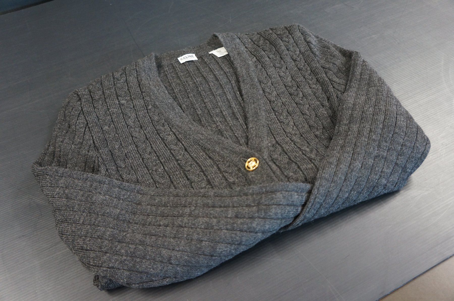 Celine Giacche: CELINE Vintage Wollstrickjacke – Usato da Basel venduto da bk_brockibasel 2