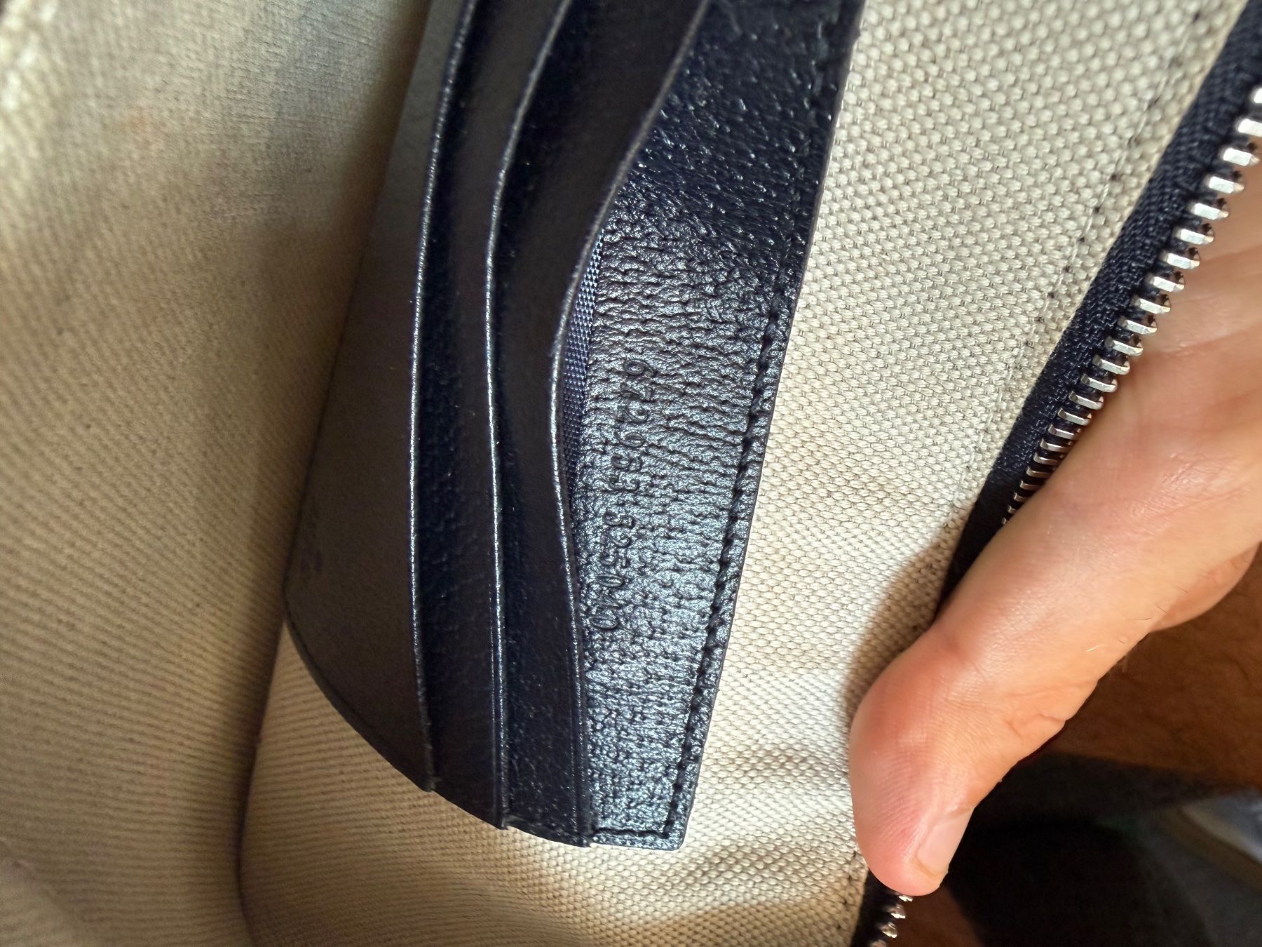 Gucci Sacs: Gucci G Pouch Flat Monogram – Neuf (Voir description) à Genève par SG_73 5