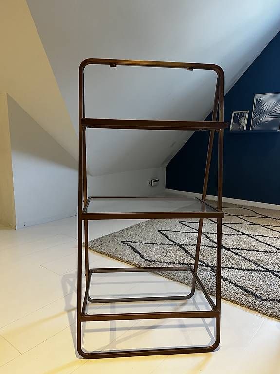 Westwing Scaffali: Westwing Leiterregal Goddess - Gold / Messing mit Glas – Usato da Schaffhausen venduto da ys6_qtc9 2