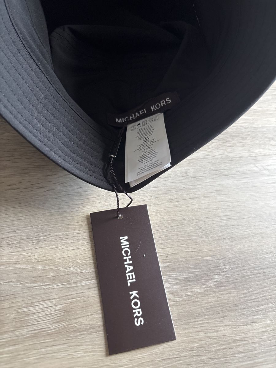 Michael Kors Copricapi, berretti & cappellini: Bob Michael Kors Imperméable NEUF – Nuovo e nell'imballaggio originale da Delémont venduto da Ma_LoU.01 1