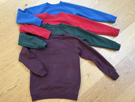 4 Sweatshirts Ge. 134 