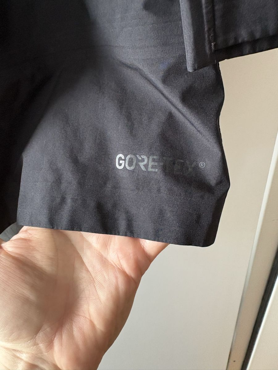 Mammut Jacken: Mammut Regenjacke Gore-Tex Grösse M  – Gebraucht aus Winterthur von LizzRabbit 6
