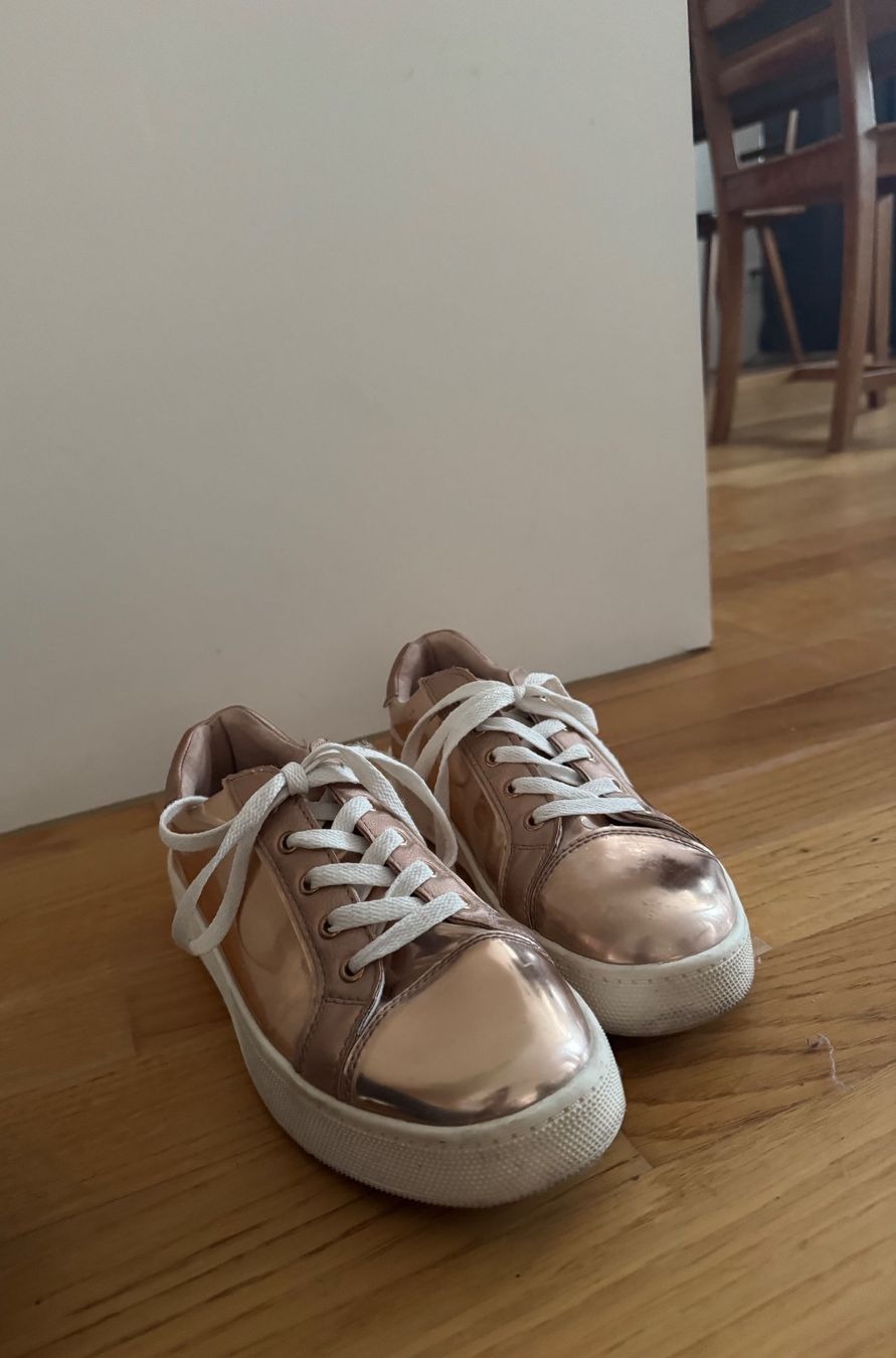 Scarpe da donna: Sneakers Roségold Damen Grösse 39 – Usato da Kradolf venduto da ij5 4