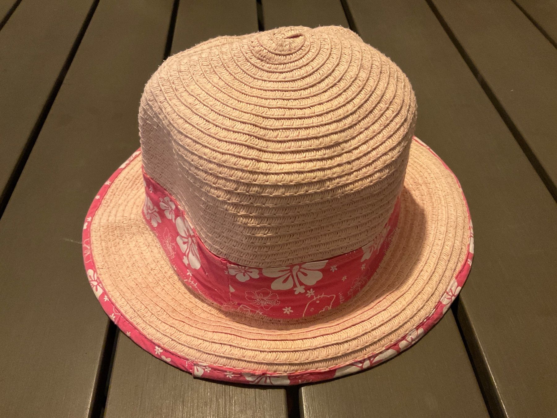 Sonstige Mädchenkleider: Sonnenhut Hello Kitty Pink  Grösse 54 – Gebraucht aus Herdern von sar_l8sf 1