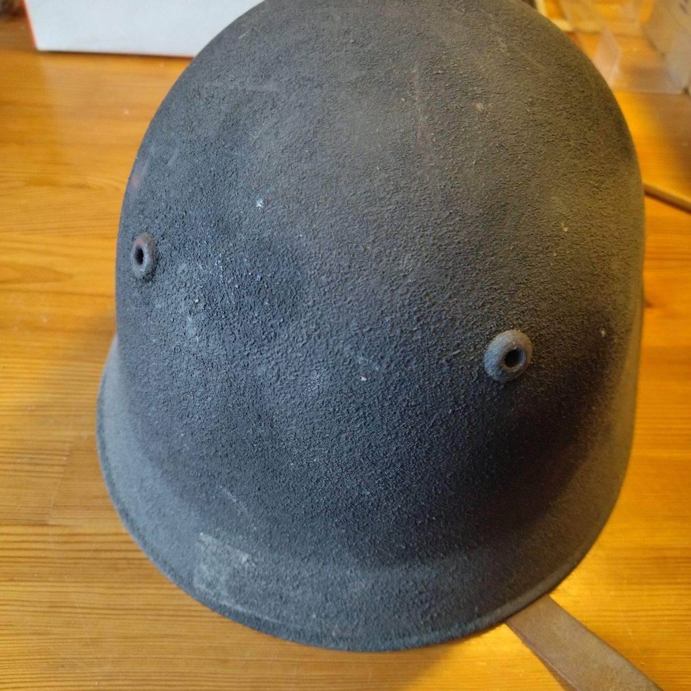 Schweizer Armee Uniformi & Effetti personali: Schweizer Stahlhelm – Usato da Basel venduto da BeanieUp 2